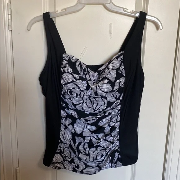 Ava Viv Swim Ava Viv Bathing Suit Tankini Top Size 2w Poshmark